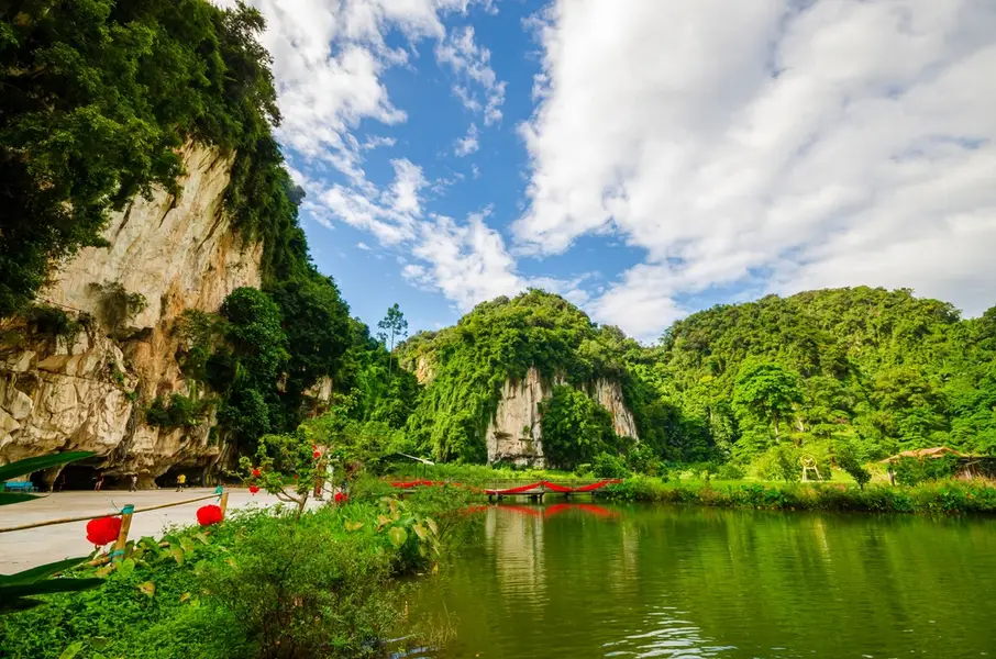  Rekomendasi Wisata Indonesia yang Mendunia akan Keindahannya - Indonesia memiliki banyak objek wisata yang eksotis dan bahkan menjadi destinasi wisata dunia. Keindahan wisata alam