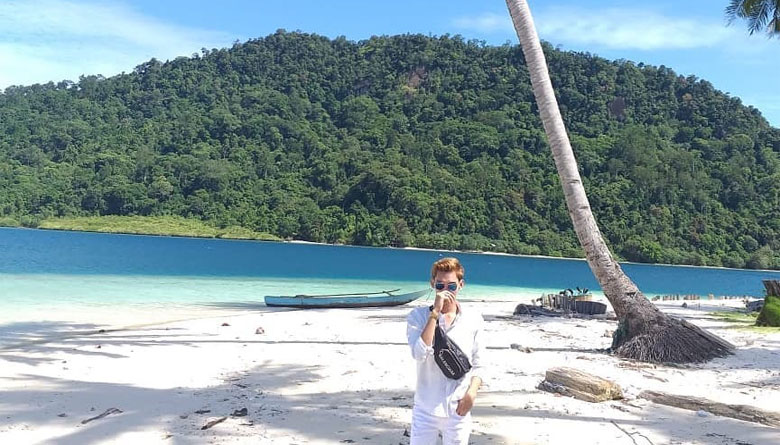 Destinasi Wisata Pantai Di Padang Yang Populer